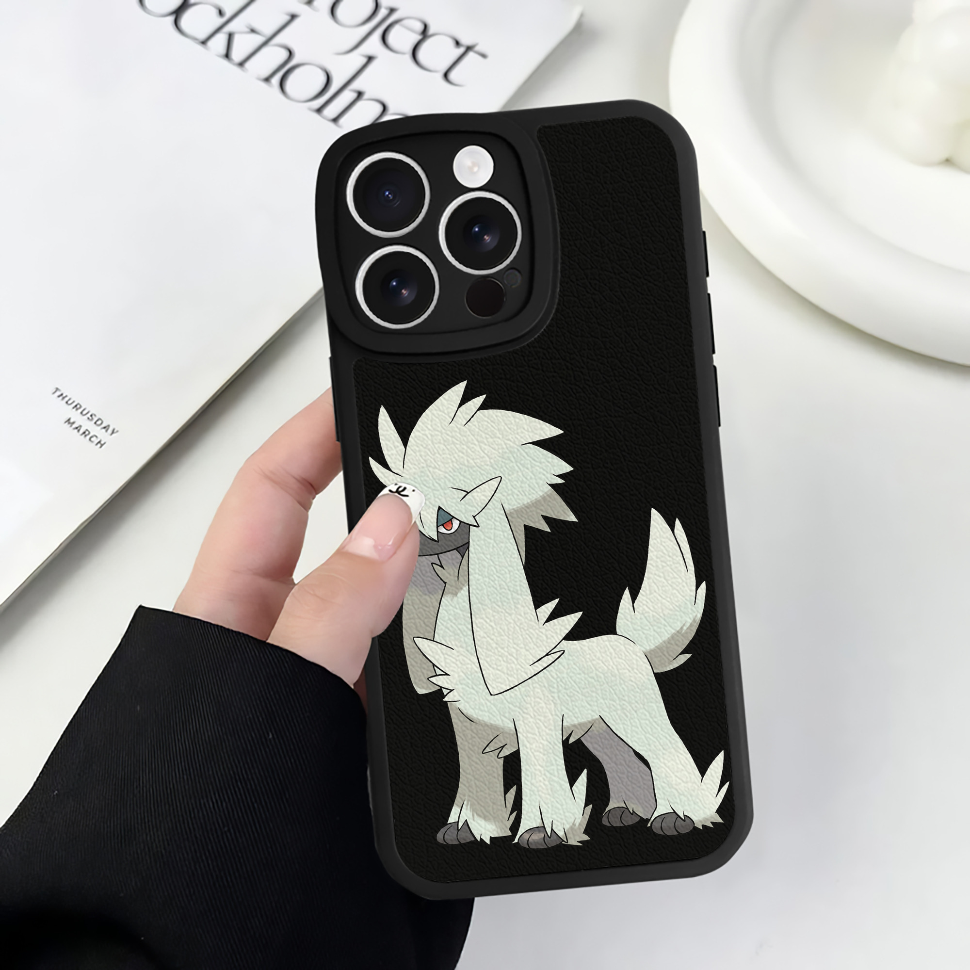 （画像用） ポケットモンスター Pokémon 【iPhone 16シリーズ対応】シリコンスマホケース（レザー調） 材質：シリコン